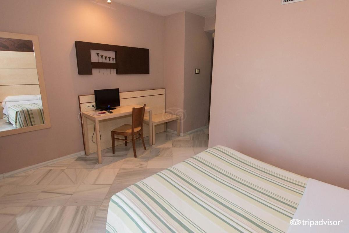 Hotel Villa Blanca Albolote Εξωτερικό φωτογραφία