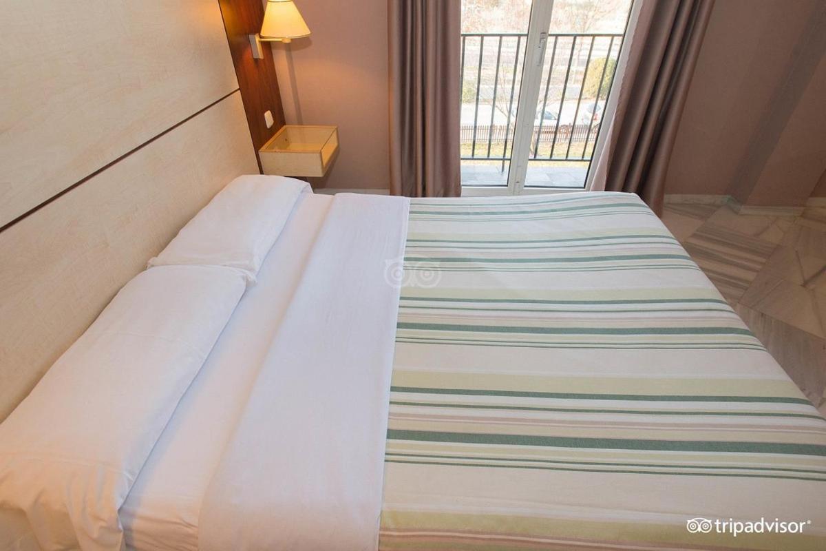 Hotel Villa Blanca Albolote Εξωτερικό φωτογραφία