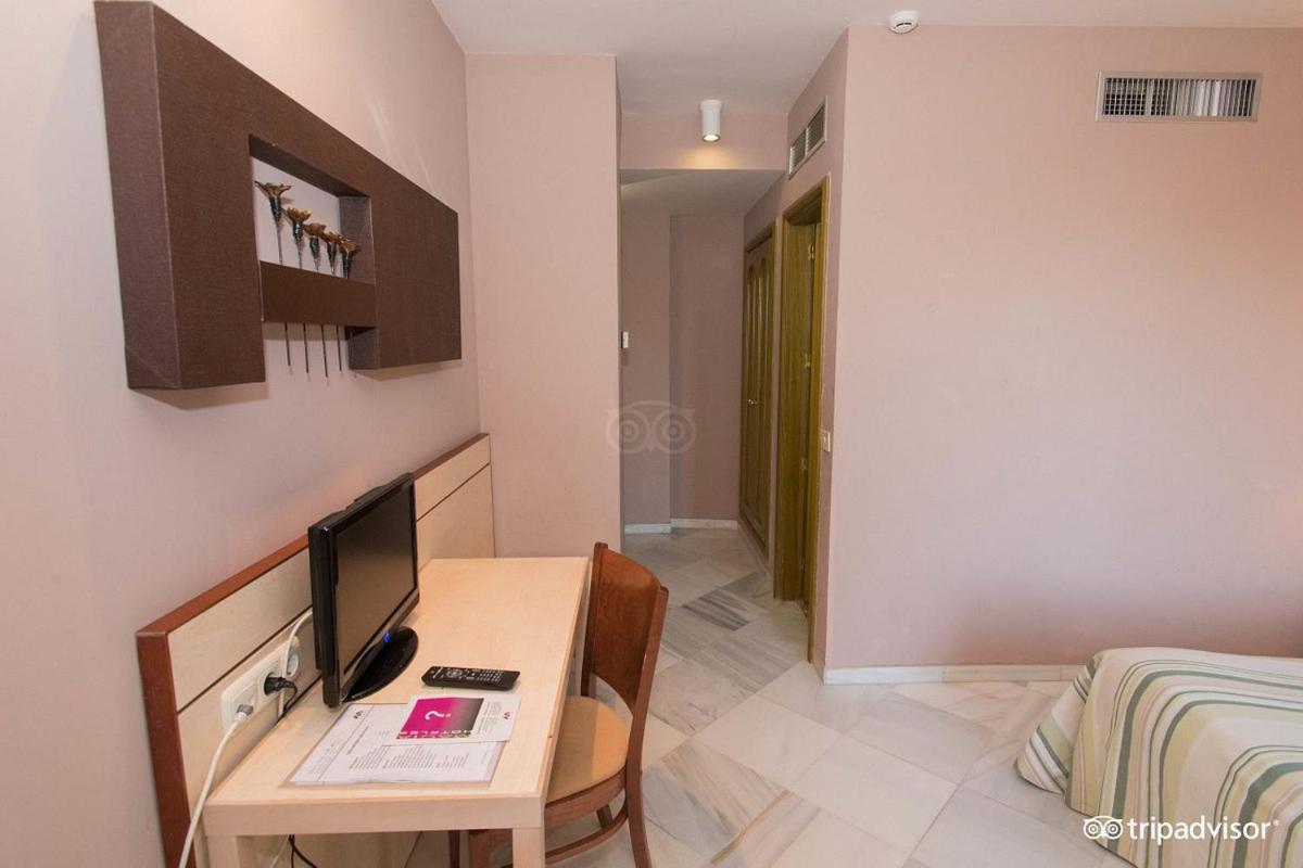 Hotel Villa Blanca Albolote Εξωτερικό φωτογραφία